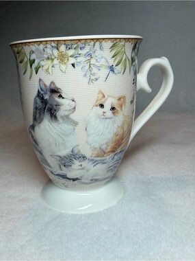 Vintage Summer River Cat Kitten Porcelain Pedestal Footed Mug Cottagecore